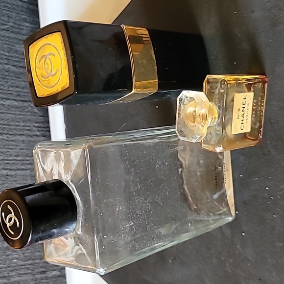 3 vtg CHANEL #5 bottles 1 REFILLABLE ATOMIZER empty - Picture 4 of 5